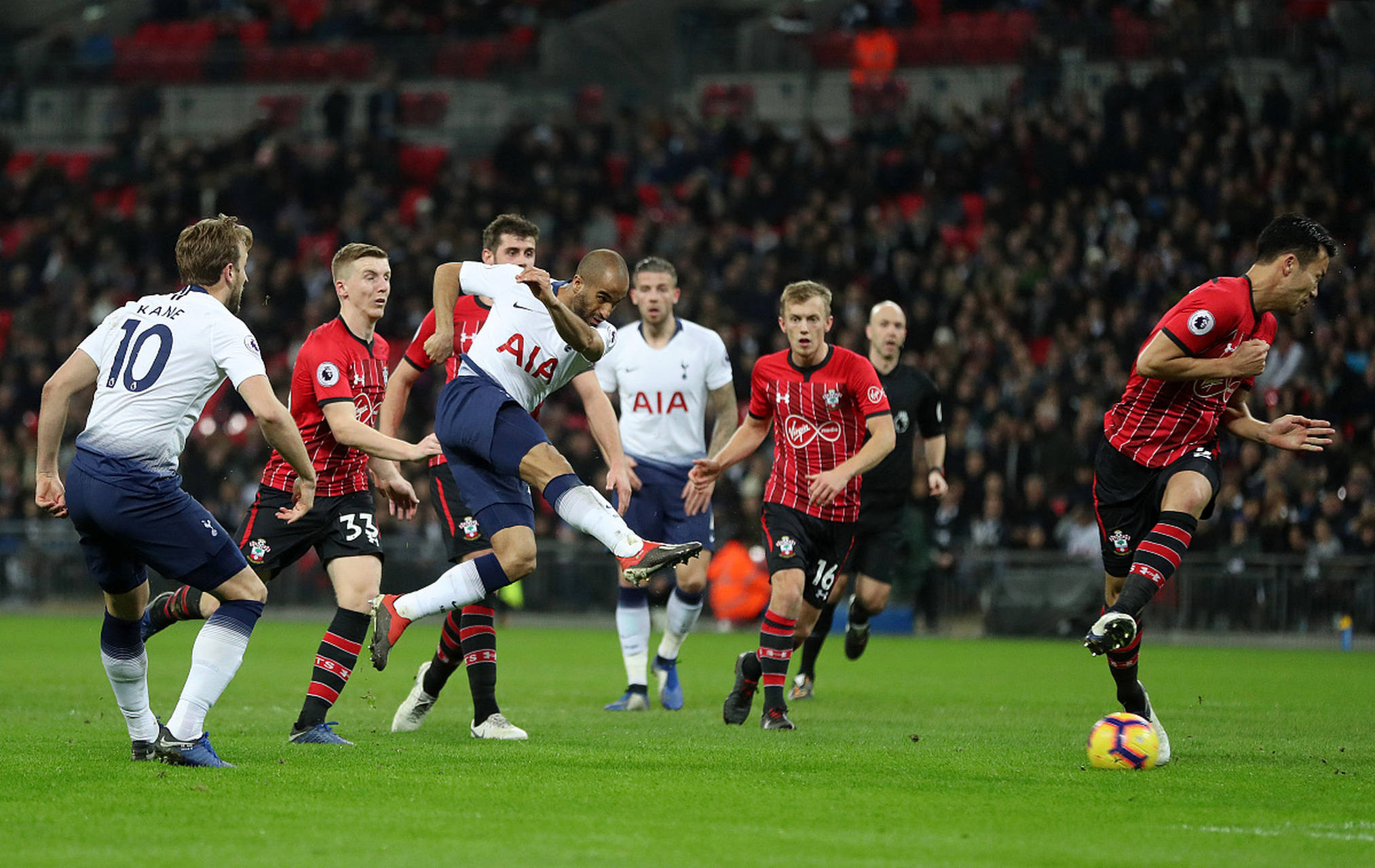 直言不讳地 直言不讳地